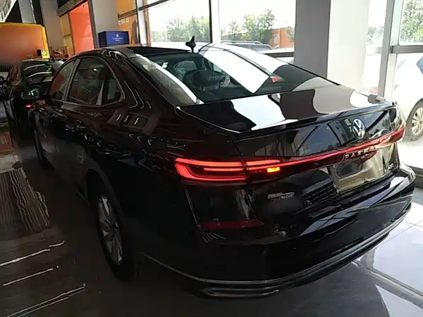 Volkswagen Passat PHEV 2025, фото 5