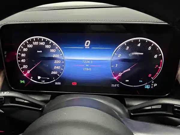 Mercedes-Benz GLC 2023, фото 18