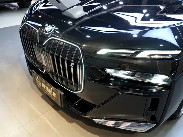 BMW i7 2023, фото 16