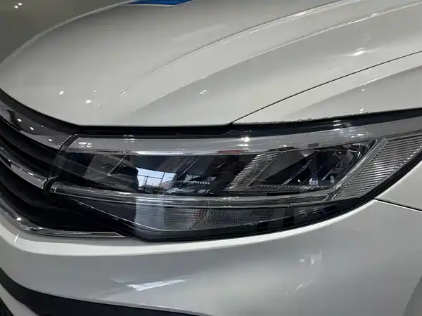 Volkswagen Bora 2023, фото 6