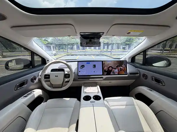 Li Auto i8 2025, фото 28