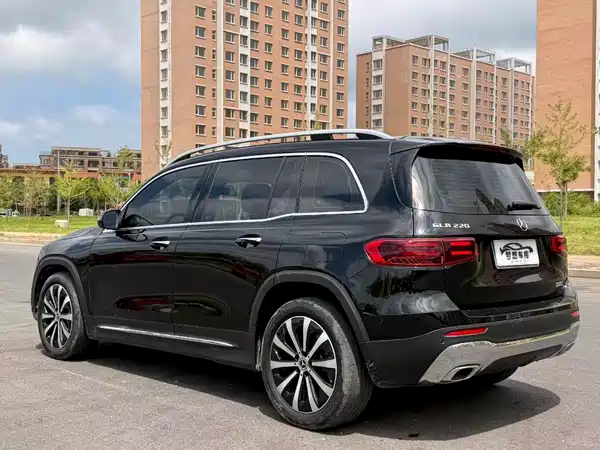 Mercedes-Benz GLB 2025, фото 9
