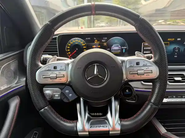 Mercedes-Benz GLE Coupe AMG 2022, фото 5