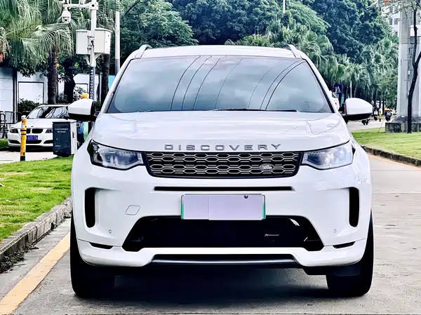 Land Rover Discovery Sport PHEV 2022, фото 2