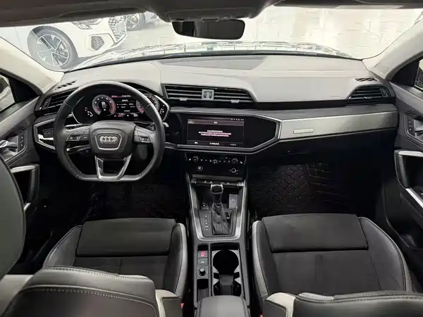 Audi Q3 2022, фото 7