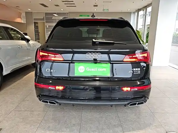 Audi Q5L 2024, фото 5