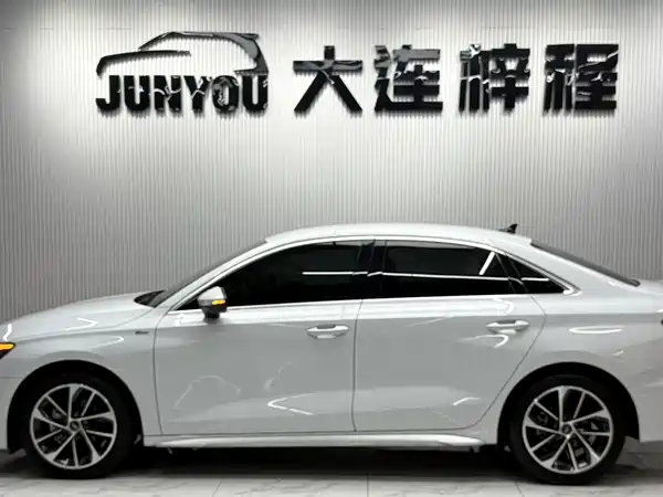 Audi A3 2022, фото 8