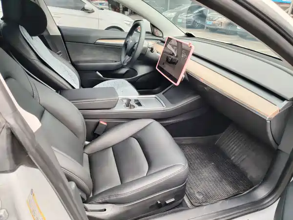 Tesla Model 3 2022, фото 11