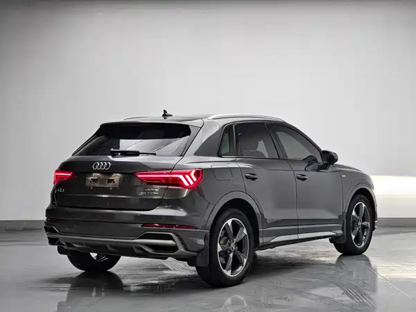 Audi Q3 2023, фото 5
