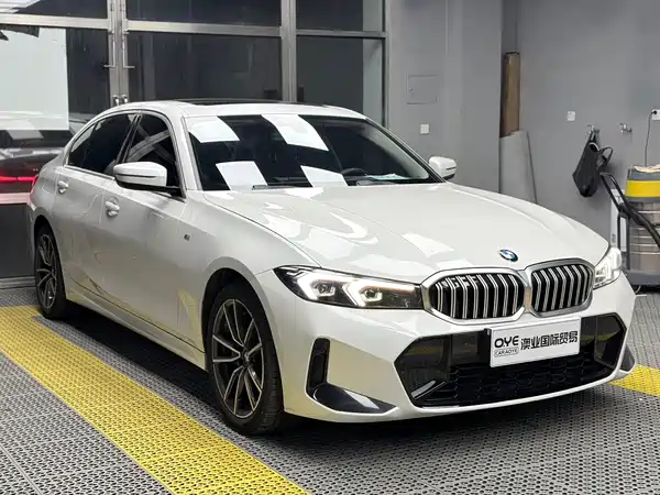 BMW 3 Series 2023, фото 3
