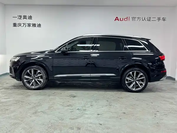 Audi Q7 2023, фото 4
