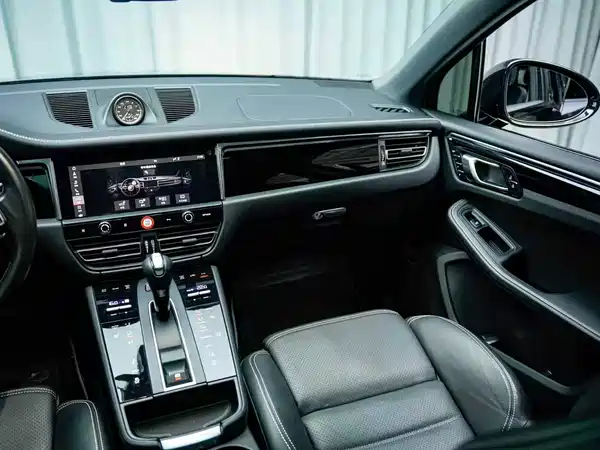 Porsche Macan 2022, фото 10