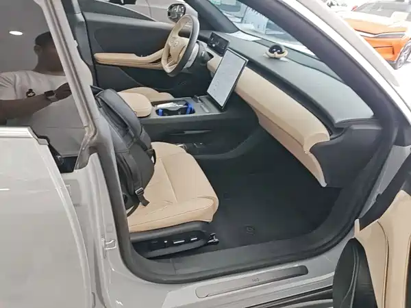 NIO ET5T 2024, фото 25