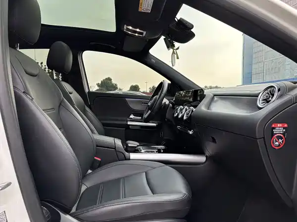 Mercedes-Benz GLA 2022, фото 16