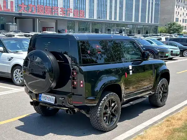 Land Rover Defender 2023, фото 4