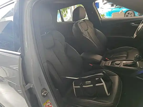 Audi Q2L 2022, фото 24