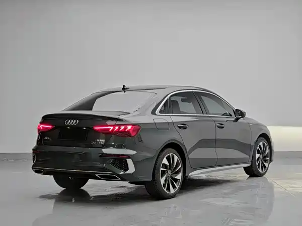 Audi A3 2023, фото 6