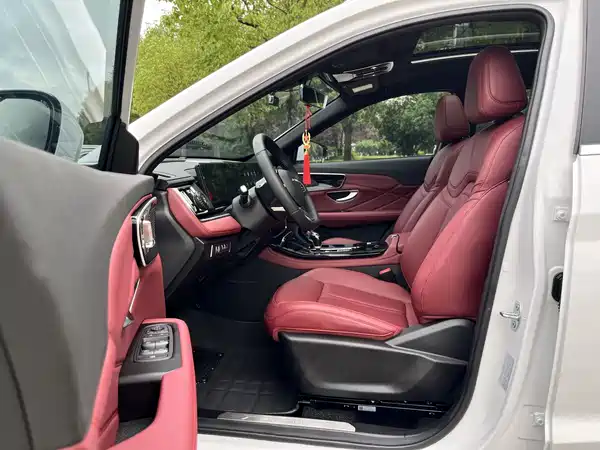Jetour X70 PLUS 2026, фото 15