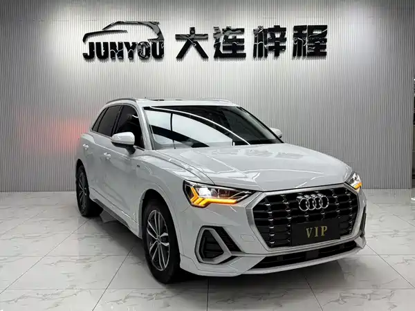 Audi Q3 2022, фото 3