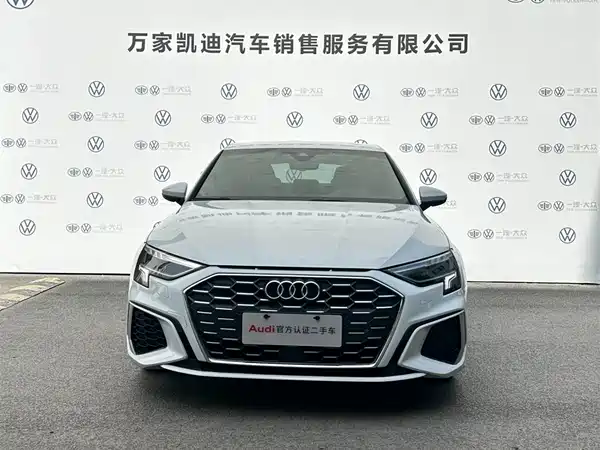 Audi A3 2022, фото 2