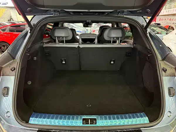 Lynk & Co 08 EM-P 2025, фото 31