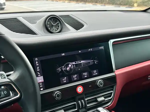 Porsche Macan 2024, фото 16