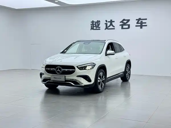 Mercedes-Benz GLA 2024, фото 4