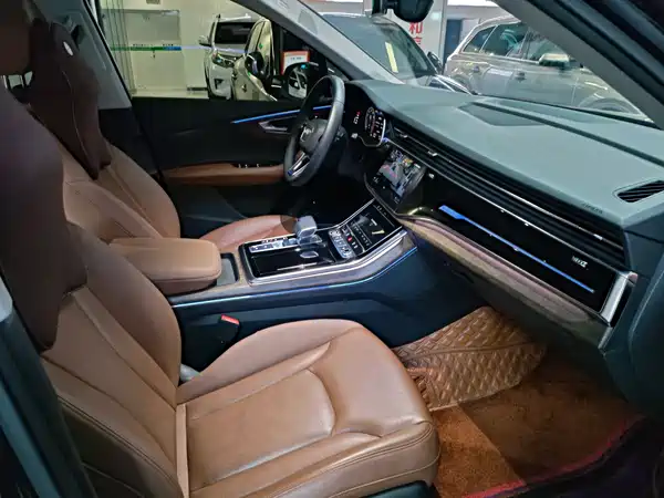 Audi Q7 2022, фото 12