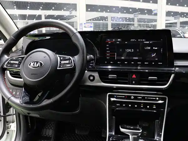 Kia KX3 2020, фото 11