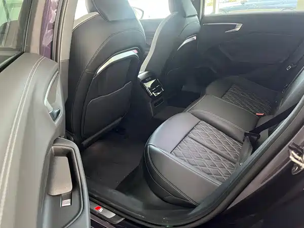 Audi A5L 2025, фото 5
