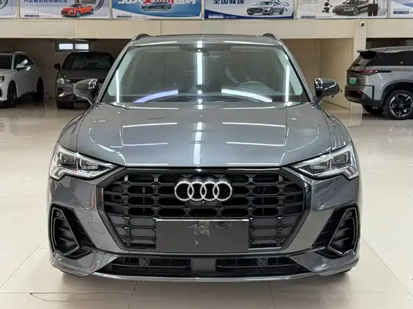 Audi Q3 2023, фото 2