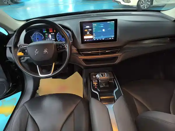 Hongqi E-QM5 2021, фото 5
