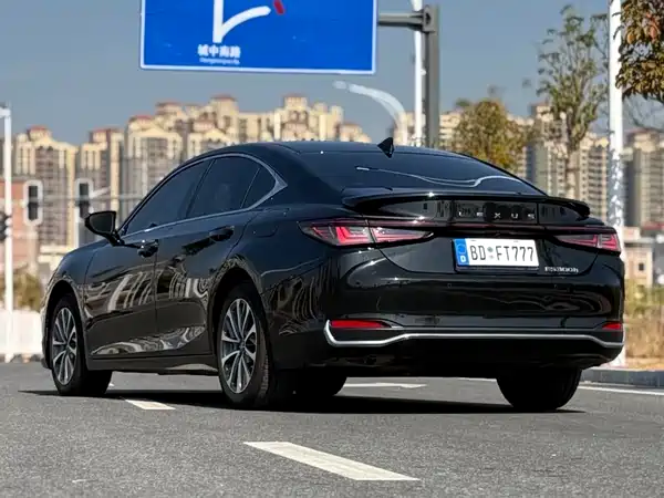 Lexus ES 2025, фото 21