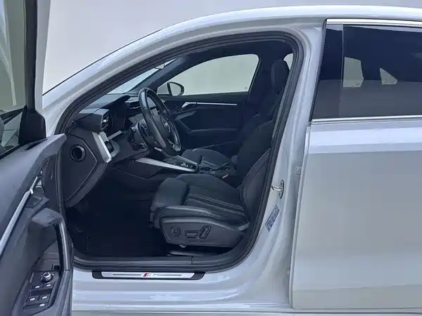 Audi A3 2022, фото 10