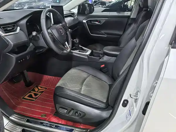 Toyota RAV4 2022, фото 7