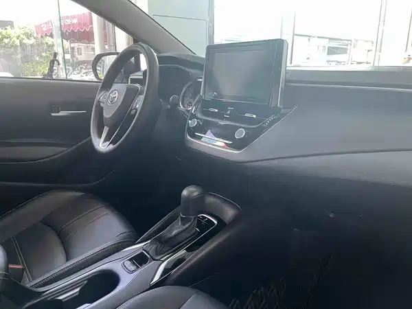 Toyota Corolla 2021, фото 8
