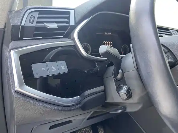 Audi Q3 2022, фото 5