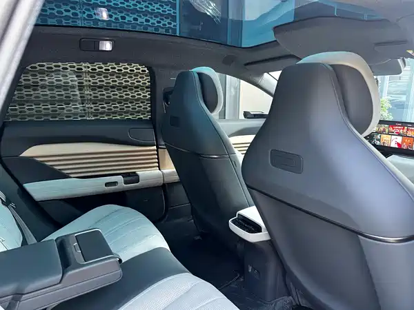 Audi E5 Sportback 2025, фото 33