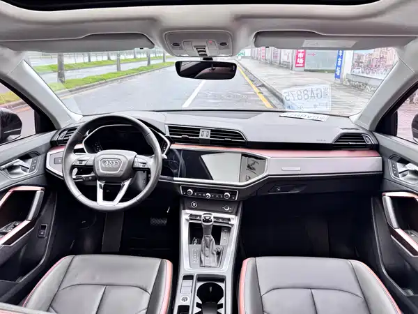 Audi Q3 2022, фото 13