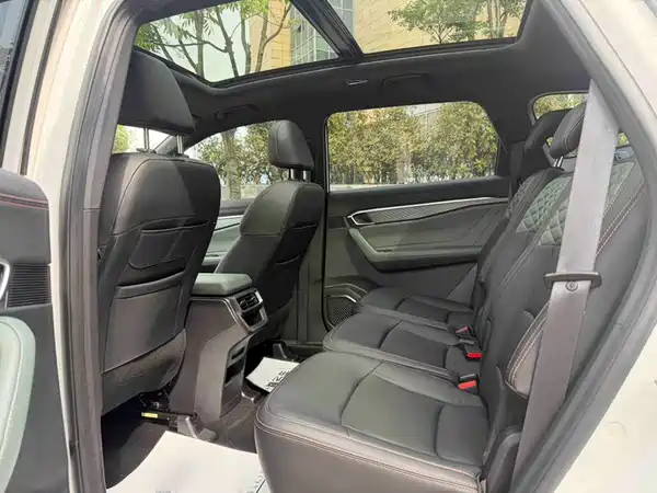 Geely Haoyue L 2023, фото 10