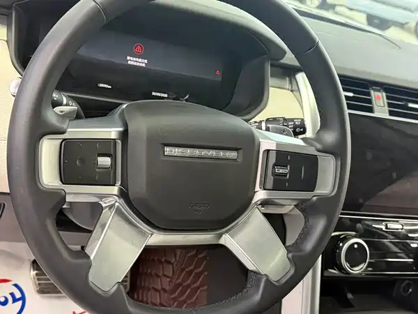 Land Rover Discovery 2024, фото 6