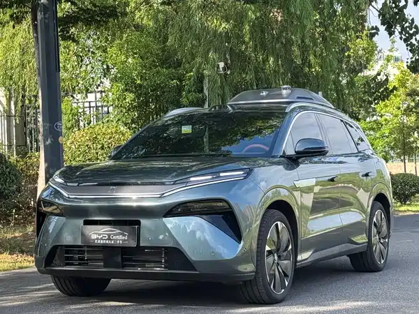 BYD Tang L 2025