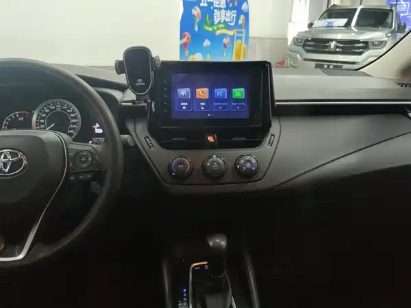 Toyota Corolla 2022, фото 13