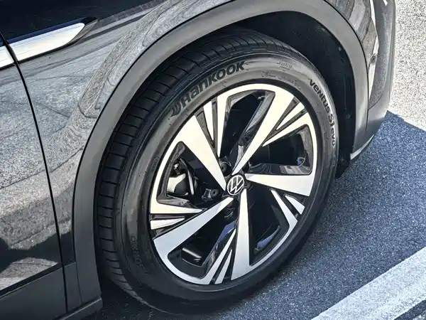 Volkswagen ID.6 CROZZ 2022, фото 9