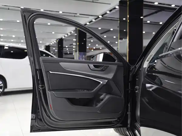 Audi A6L 2022, фото 6