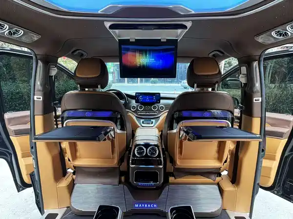 Mercedes-Benz Vito 2023, фото 8