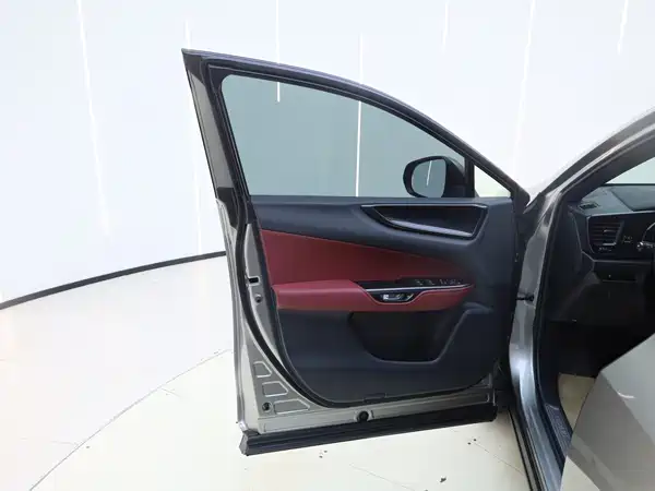 Lexus NX 2022, фото 9