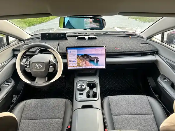 Toyota bZ5 2025, фото 11