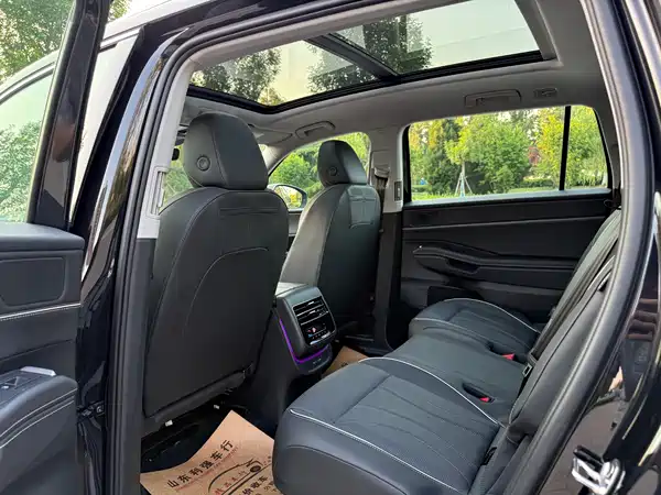 Volkswagen Teramont 2025, фото 9