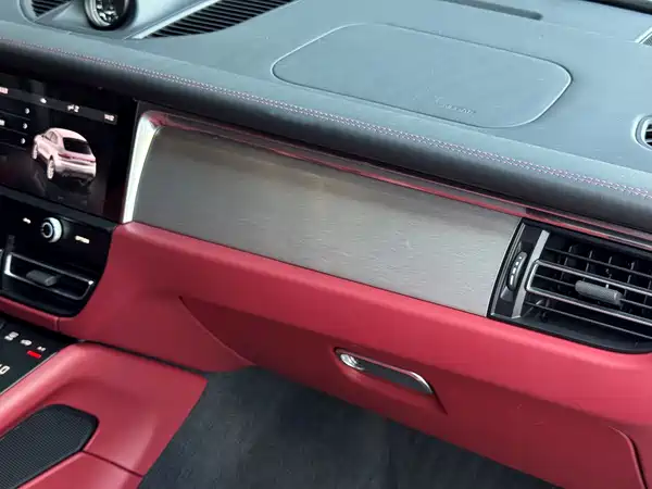 Porsche Macan 2022, фото 21
